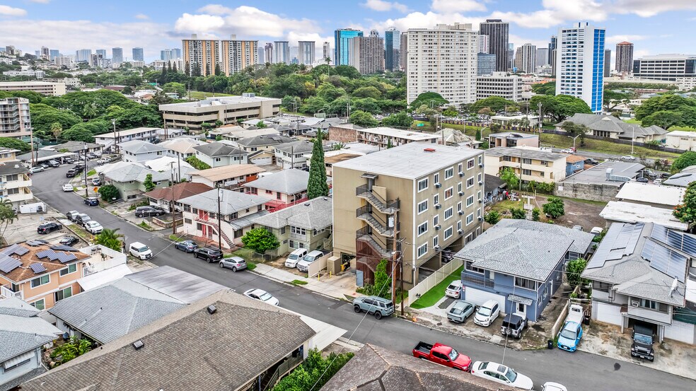 Primary Photo Of 311 Puuhue Pl, Honolulu Apartments For Sale