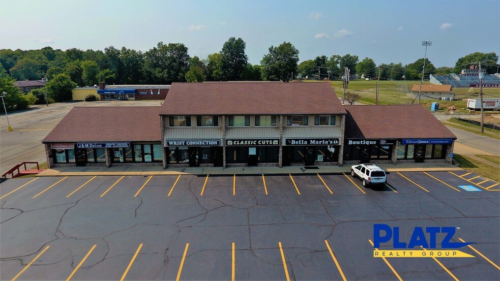 More Photos Of 7510 Market St, Youngstown Storefront Retail Office For Lease