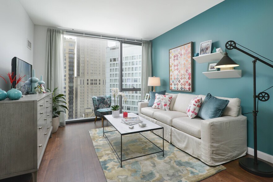 More Photos Of 845 N State St, Chicago Apartments For Lease