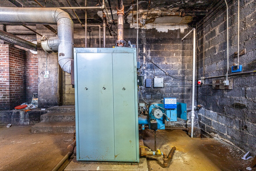 More Photos Of 312 Lake Ave, Rochester Apartments For Sale