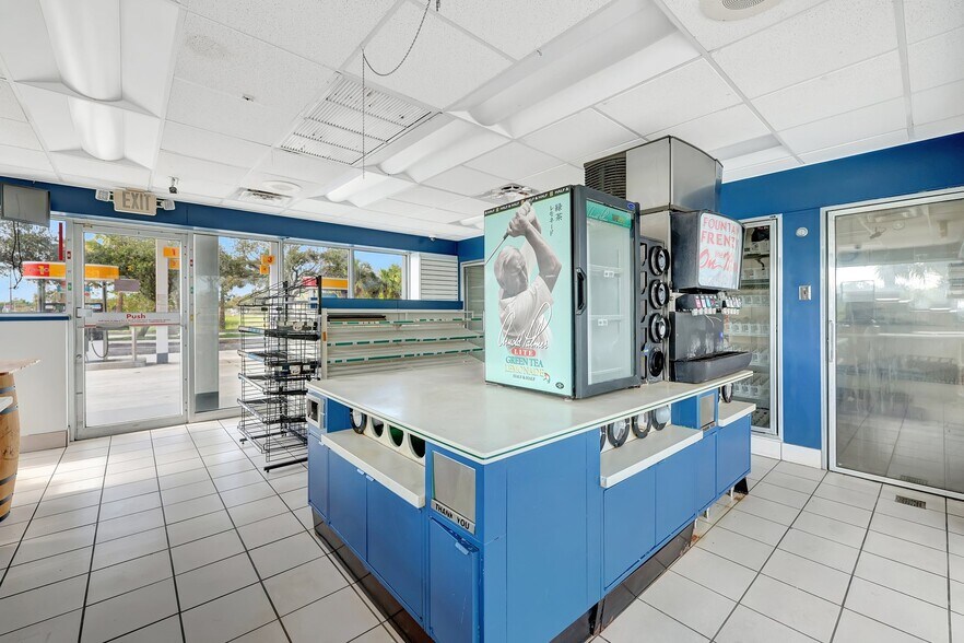 More Photos Of 4696 Okeechobee Rd, Fort Pierce Service Station For Sale