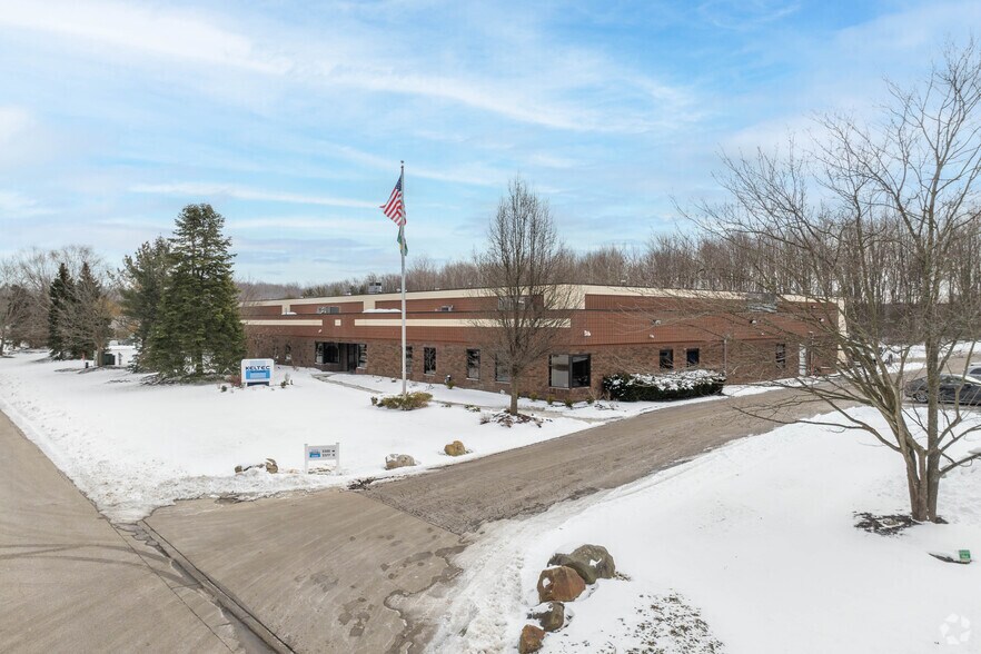 Primary Photo Of 2300 E Enterprise Pky, Twinsburg Warehouse For Lease
