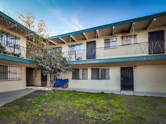 More Photos Of 314-324 105th Ave, Oakland Apartments For Sale