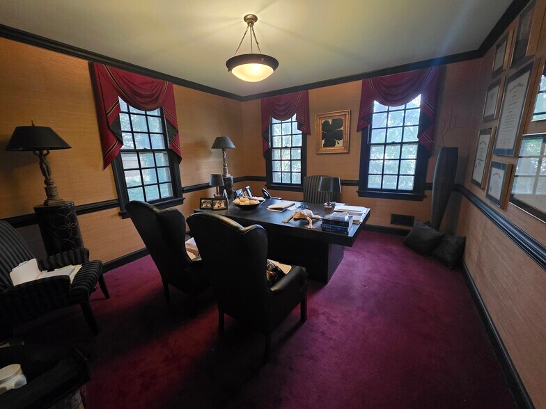 More Photos Of 10101 Iron Bridge Rd, Chesterfield Office For Sale