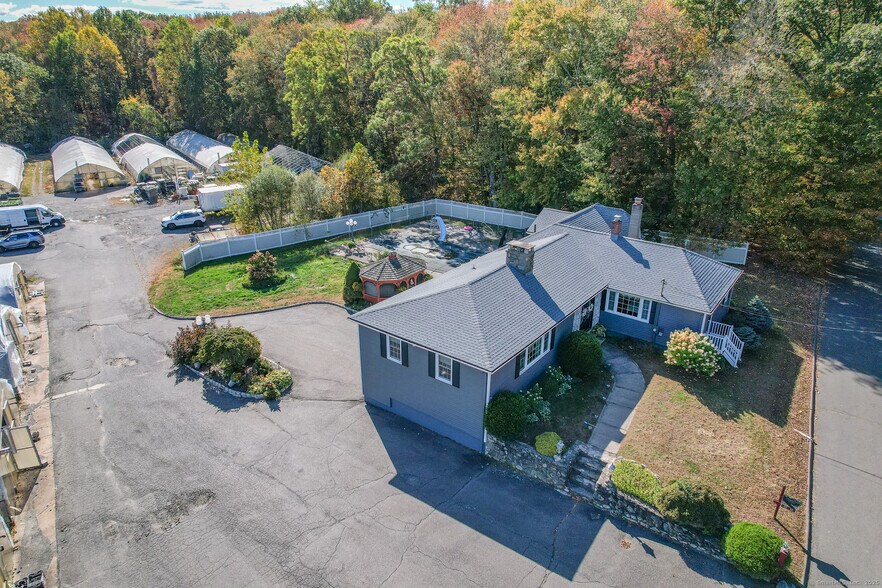 More Photos Of 2035 Scott Rd, Cheshire Specialty For Sale