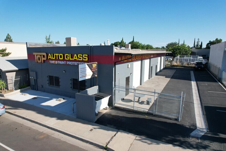 Primary Photo Of 1005 Barstow Ave, Clovis Warehouse For Sale