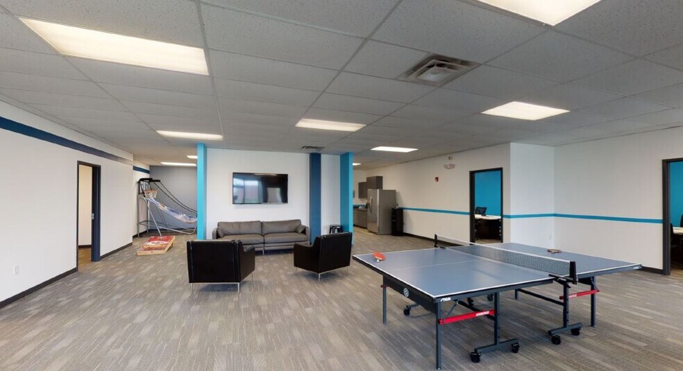 More Photos Of 13420-13430 W 98th St, Lenexa Office For Lease