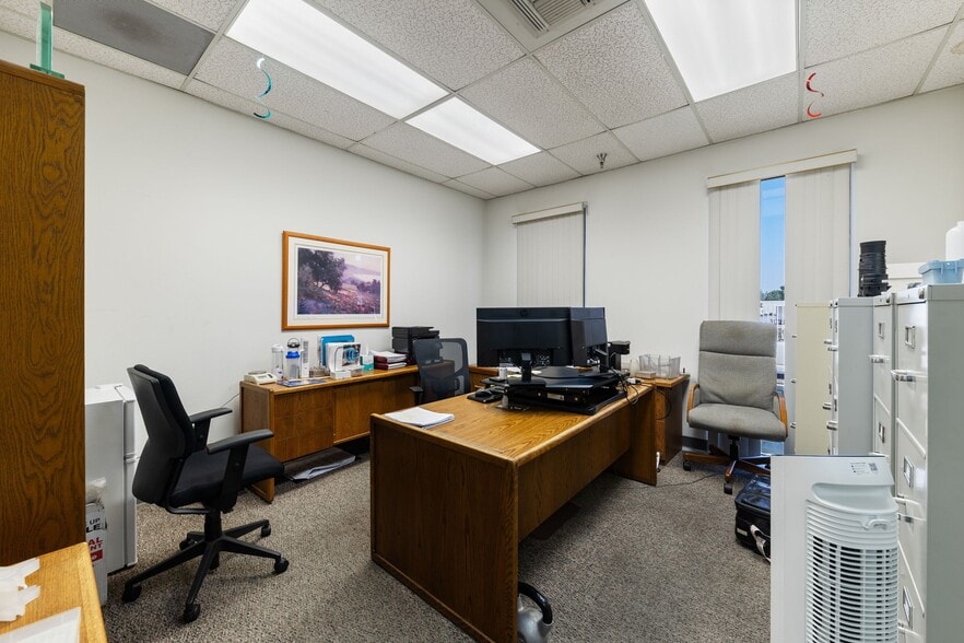 More Photos Of 1930 S Parco Ave, Ontario Industrial For Sale