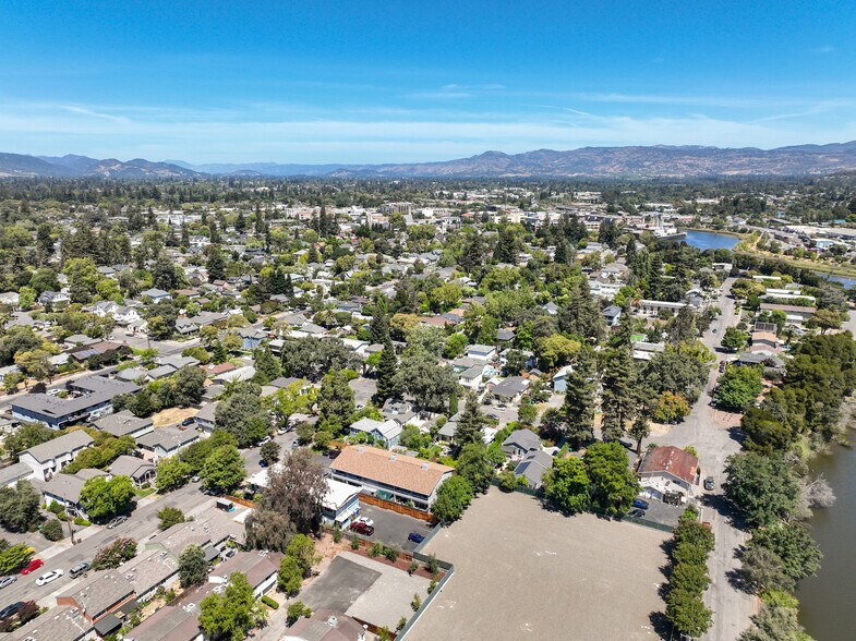 More Photos Of 270 Brown St, Napa Apartments For Sale