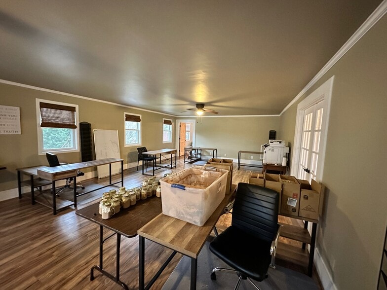 More Photos Of 601 S 7th St, Opelika Office Residential For Sale