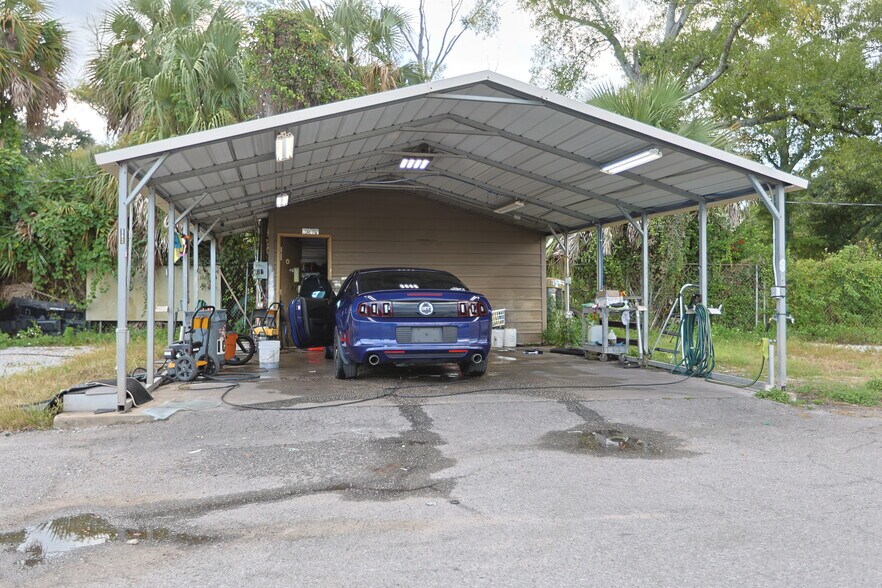 More Photos Of 705 N New Warrington Rd, Pensacola Auto Repair For Lease