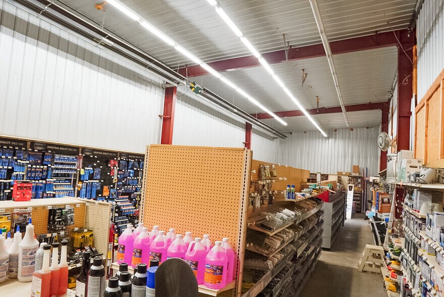 More Photos Of 50 N 2nd E, Soda Springs Convenience Store For Sale