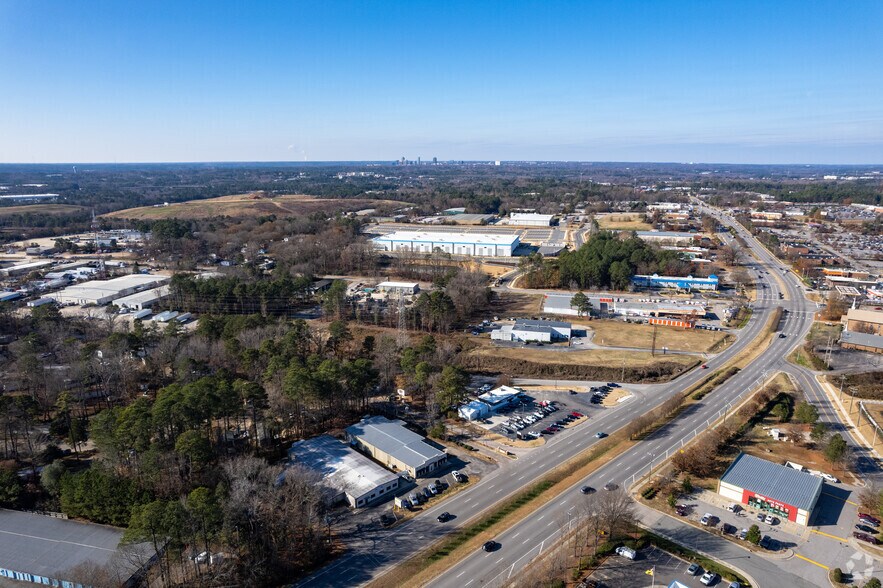 More Photos Of 5006 & 5008 New Bern Ave, Raleigh Showroom For Sale