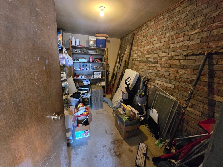 More Photos Of 415 Harmon Ave, Watonga Apartments For Sale