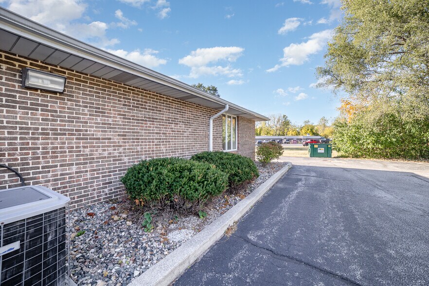 More Photos Of 3150 Hallmark Ct, Saginaw Medical For Sale