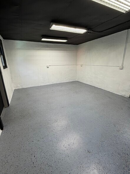 More Photos Of 155 Main St W, Monmouth Storefront For Lease