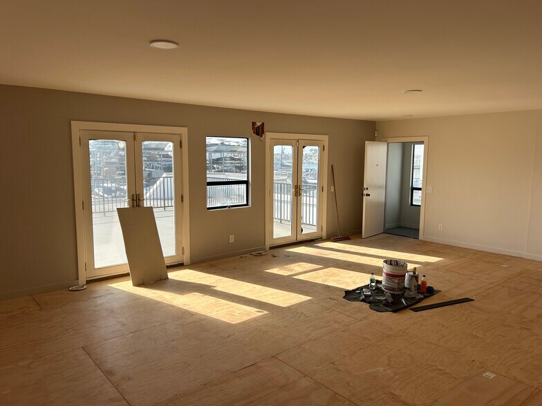 More Photos Of 2800 Lafayette Ave, Newport Beach Office For Lease