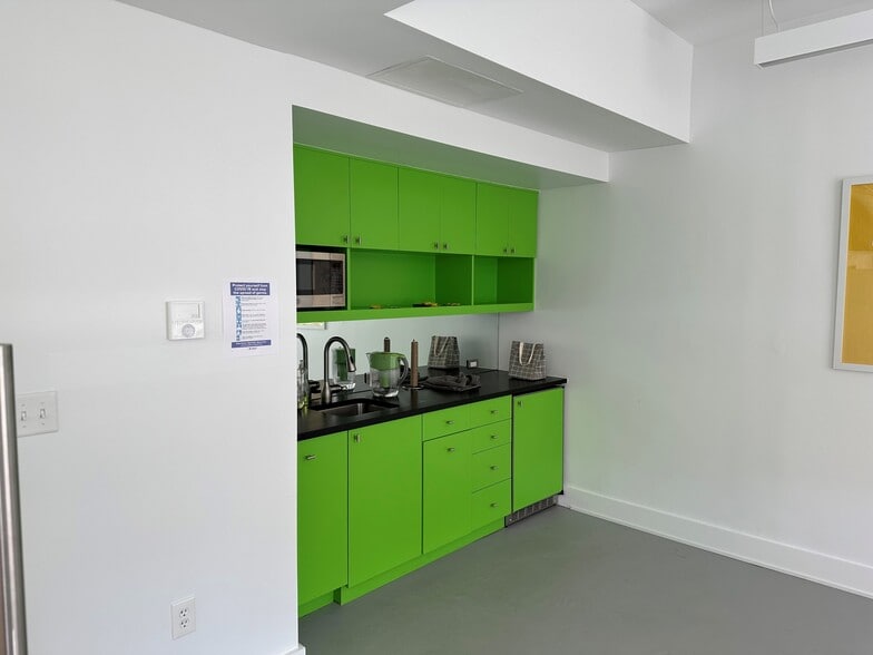 More Photos Of 10 Julia Ln, Cold Spring Loft Creative Space For Lease