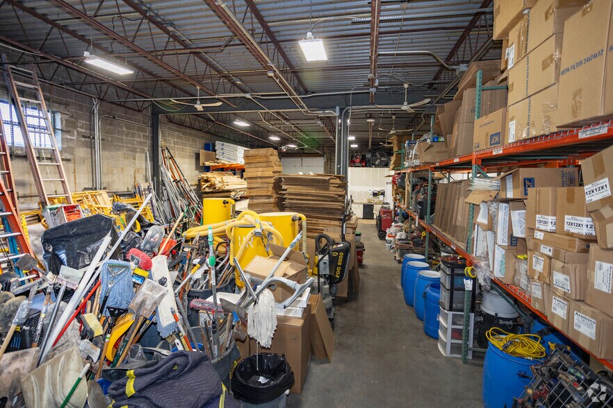 More Photos Of 72 Otis St, West Babylon Light Manufacturing For Sale