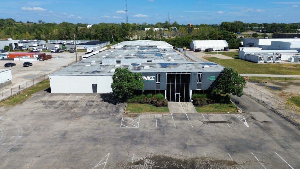 Primary Photo Of 2226 Springboro Pike, Dayton Manufacturing For Sale
