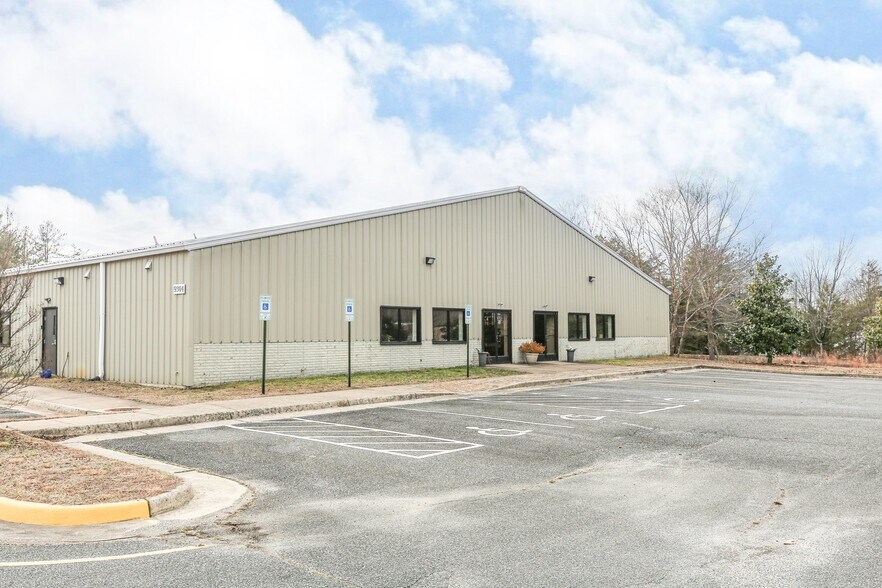 More Photos Of 9304 Onyx Ct, Fredericksburg Warehouse For Lease