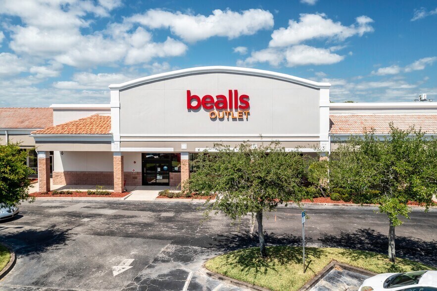 More Photos Of 4100 N Wickham Rd, Melbourne Unknown For Lease