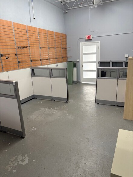 More Photos Of 729-731 NW 1st St, Fort Lauderdale Industrial For Lease