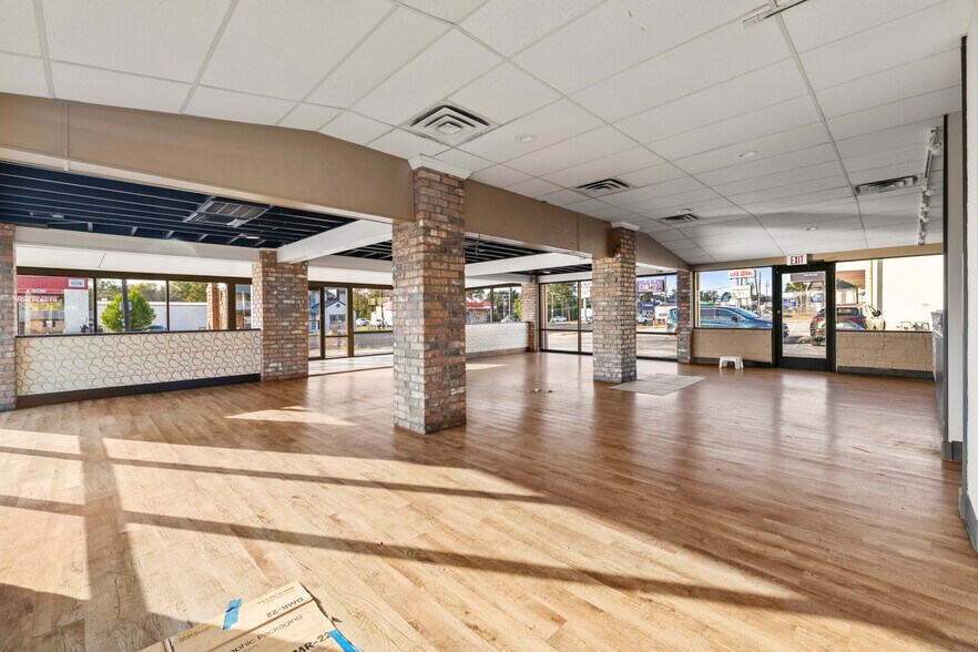 More Photos Of 2608 North St, Nacogdoches Specialty For Lease