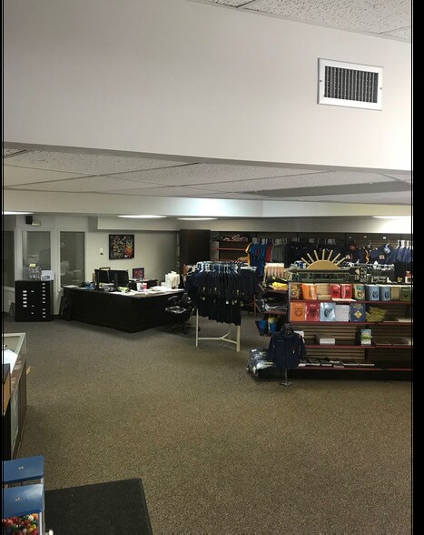 More Photos Of 1841 Norman Dr, Valdosta Office For Sale