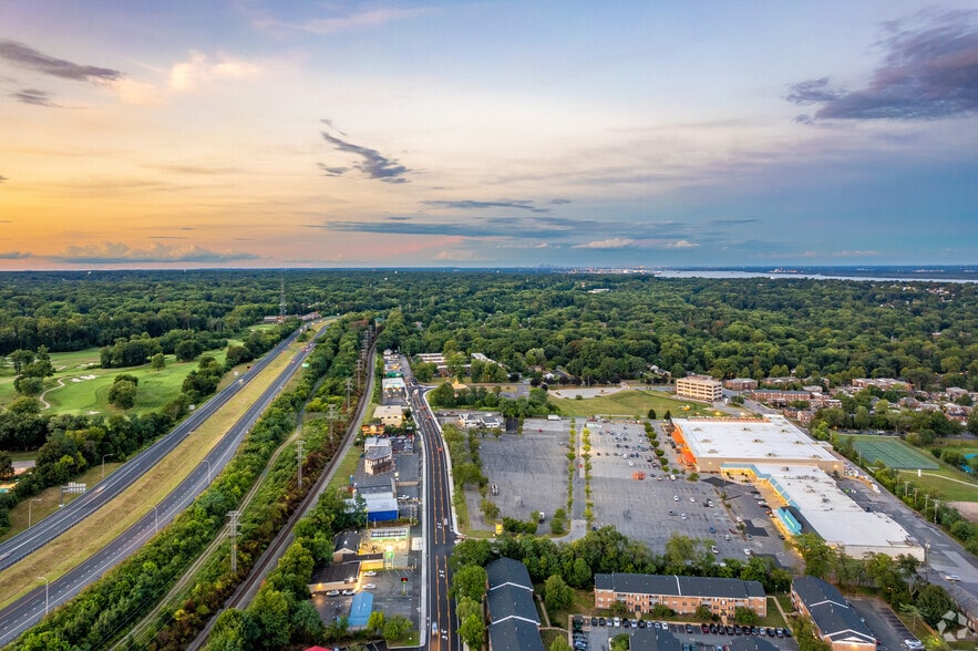 More Photos Of 3600 Miller Rd, Wilmington Unknown For Sale