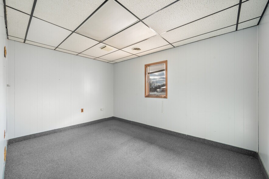 More Photos Of 203 S 3rd Ave, Big Rapids Medical For Sale