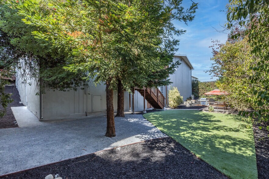 More Photos Of 408 Keller St, Petaluma Apartments For Sale