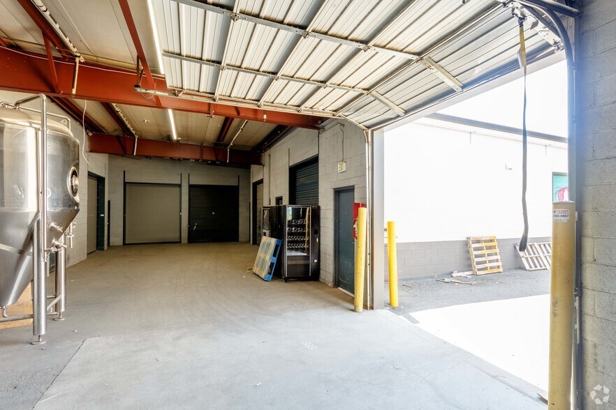 More Photos Of 1441 W 46th Ave, Denver Warehouse For Lease