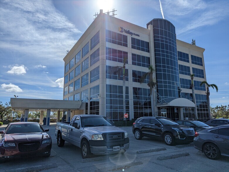 More Photos Of 5220 Summerlin Commons Blvd, Fort Myers Office For Lease