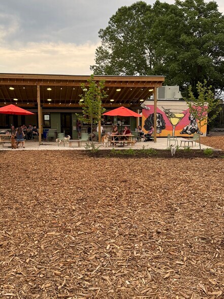 More Photos Of 6314 Broad St, Pittsburgh General Retail For Sale