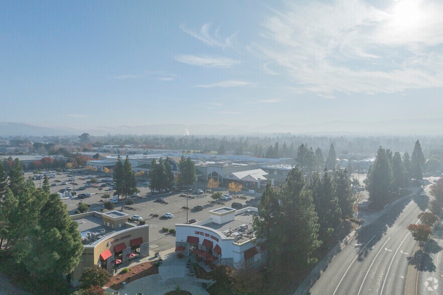 More Photos Of 4213 1st St, Livermore Bank For Lease