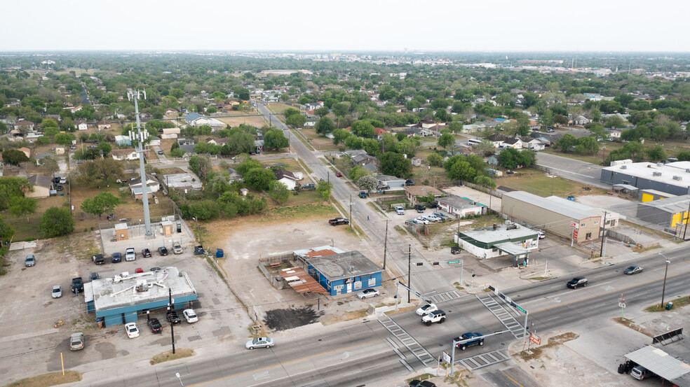 Primary Photo Of 4664 Kostoryz Rd, Corpus Christi Flex For Sale