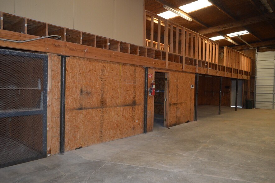 More Photos Of 5508 S FM 1788, Midland Warehouse For Lease