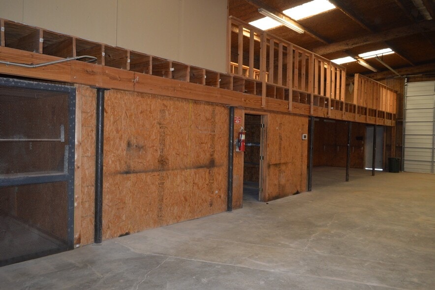 More Photos Of 5508 S FM 1788, Midland Warehouse For Sale