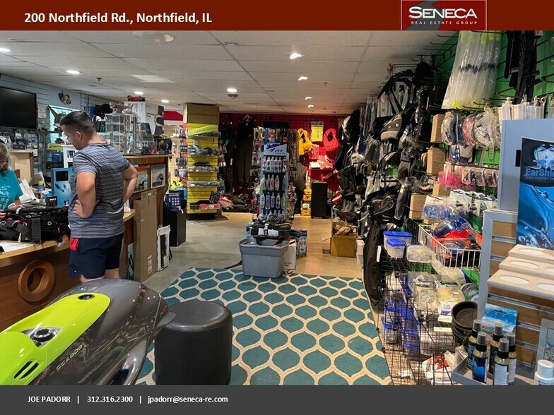 More Photos Of 200 Northfield Rd, Northfield Medical For Sale
