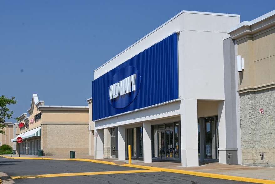 More Photos Of 10900-11270 Bulloch Dr, Manassas Unknown For Lease