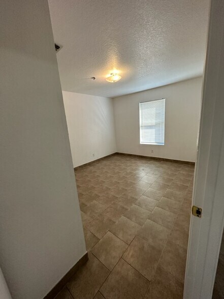 More Photos Of 926 Drury Ln, San Antonio Apartments For Sale