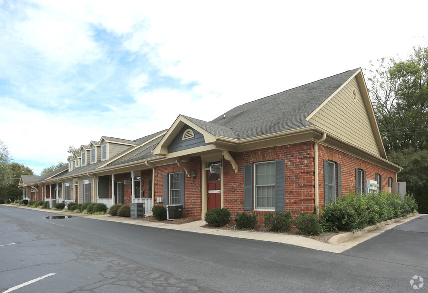 More Photos Of 701 W Main St, Jamestown Office For Sale