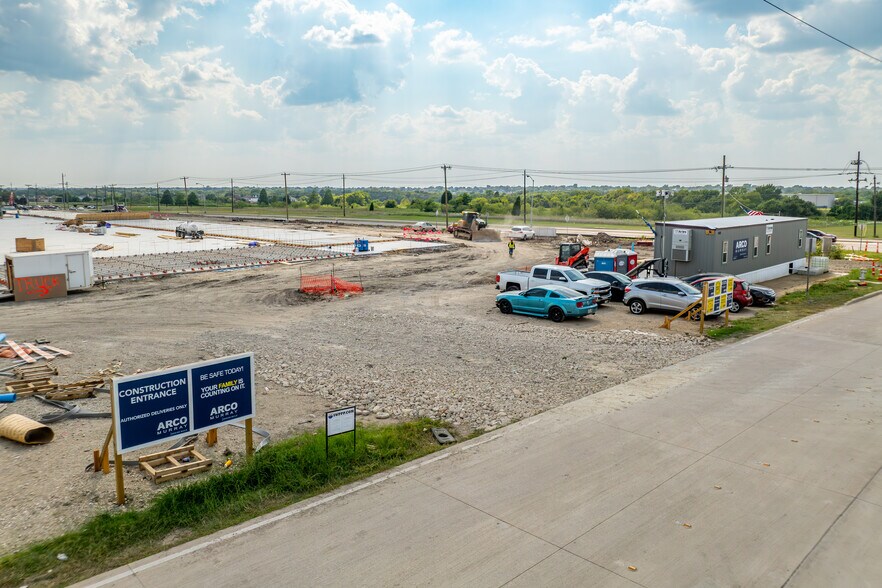 More Photos Of 2575 E Glen Blvd, Mesquite Distribution For Sale