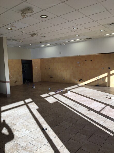 More Photos Of 50 Berlin Rd, Cromwell Unknown For Lease