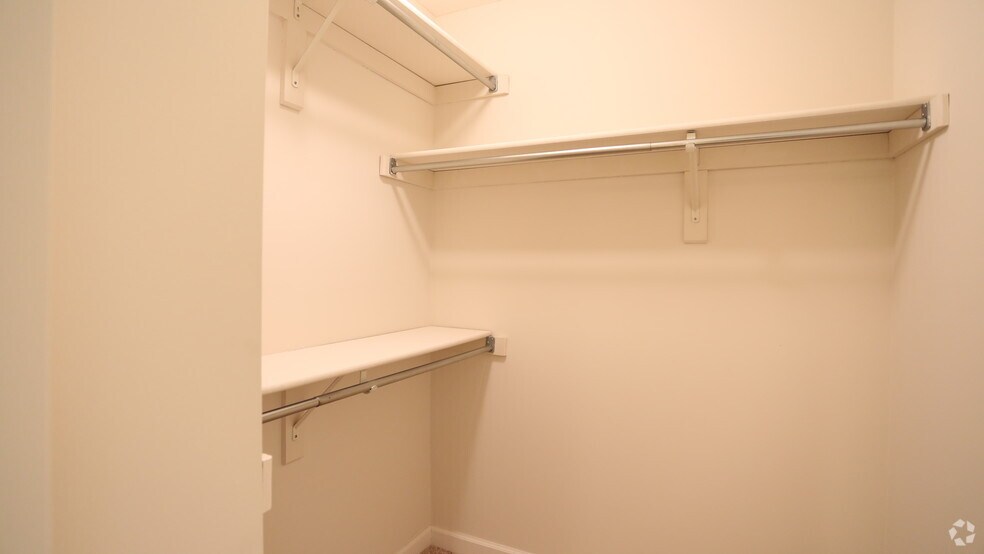More Photos Of 210 Retreat Ln, Westerville Apartments For Sale
