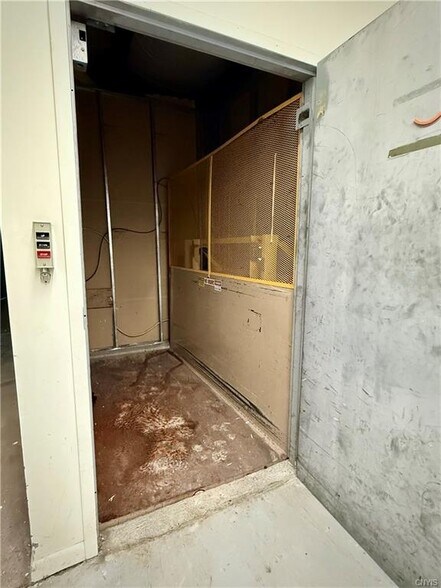 More Photos Of 3505 West Rd, Cortland Freestanding For Lease