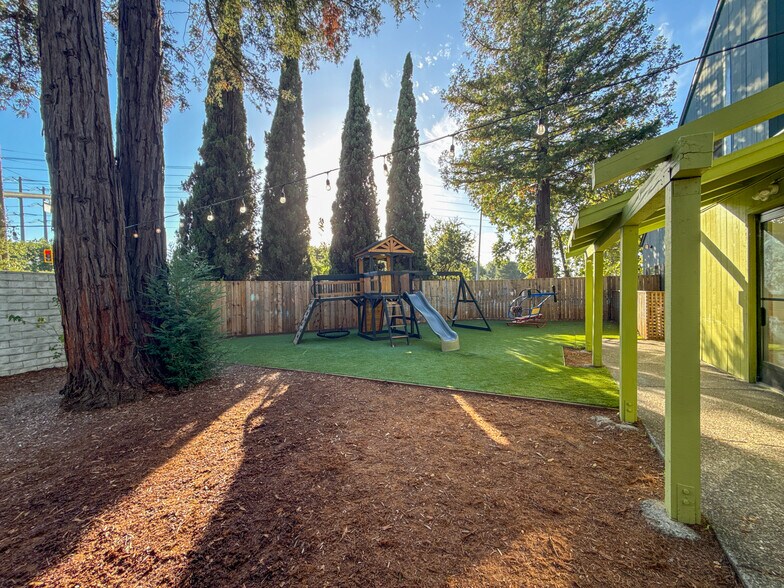 More Photos Of 101 Wikiup Dr, Santa Rosa Office For Sale