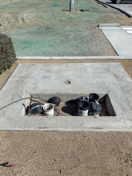 More Photos Of 40965 Jefferson St, Indio Restaurant For Lease