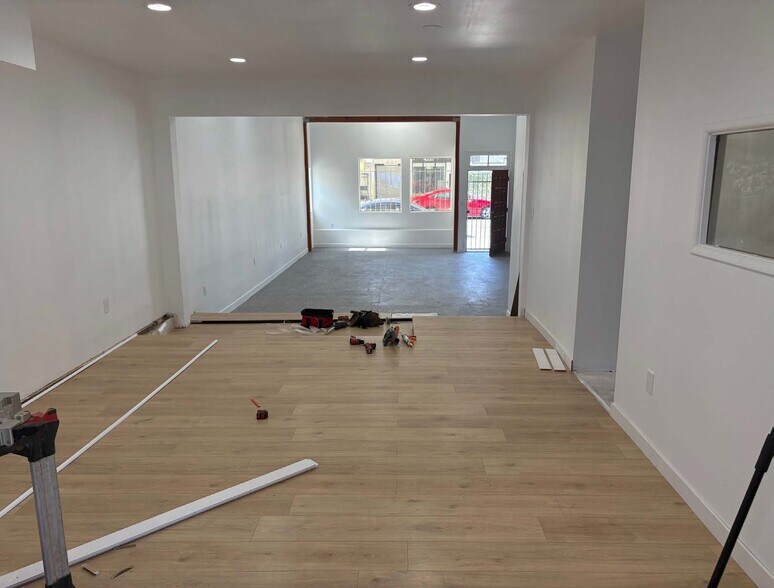 More Photos Of 10036-10038 S Western Ave, Los Angeles Storefront Retail Residential For Lease